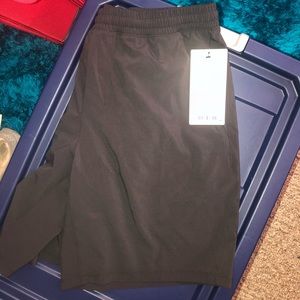 Men’s black lululemon shorts